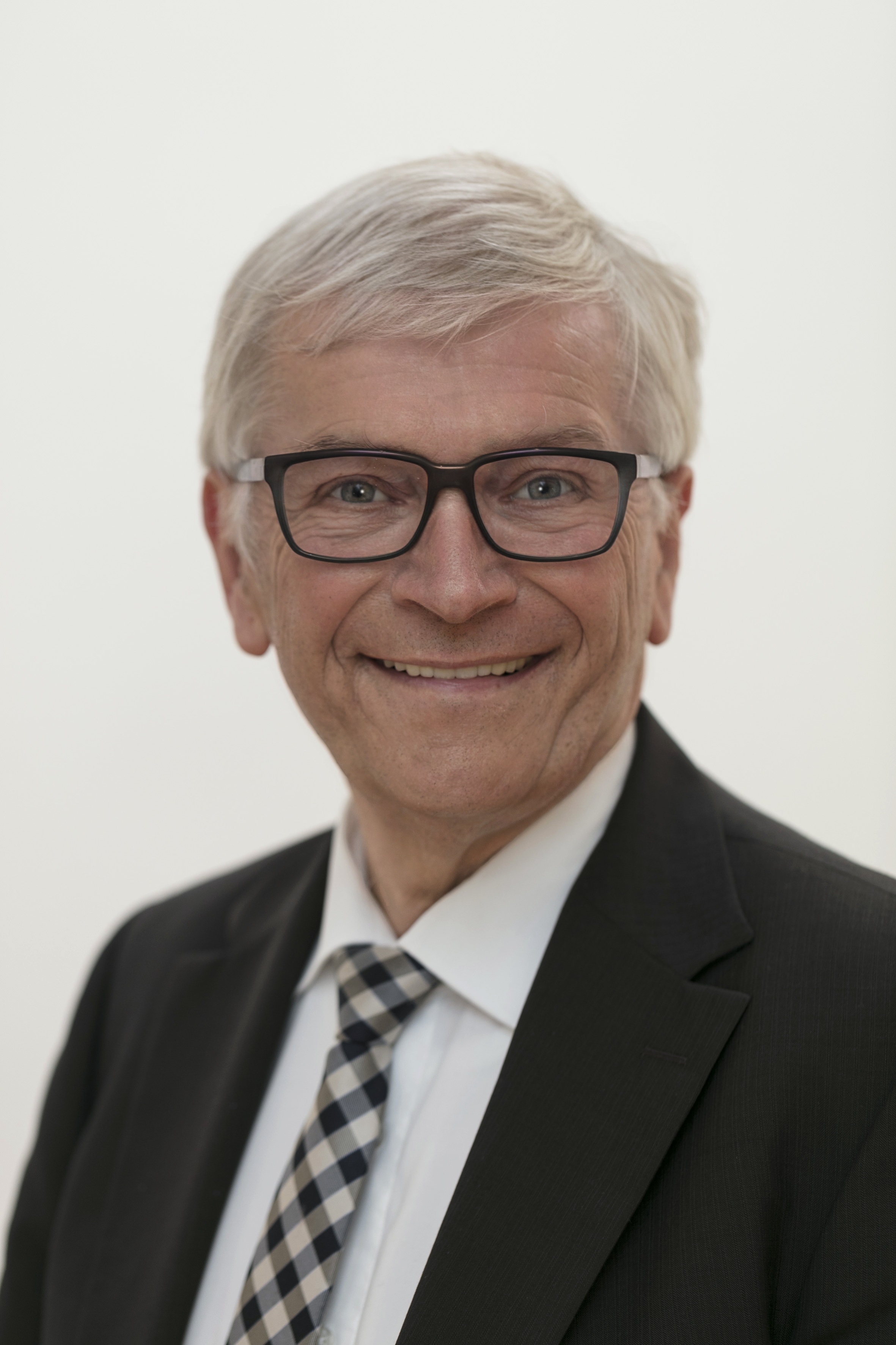 Gerhard Hausen, Vorsitzender